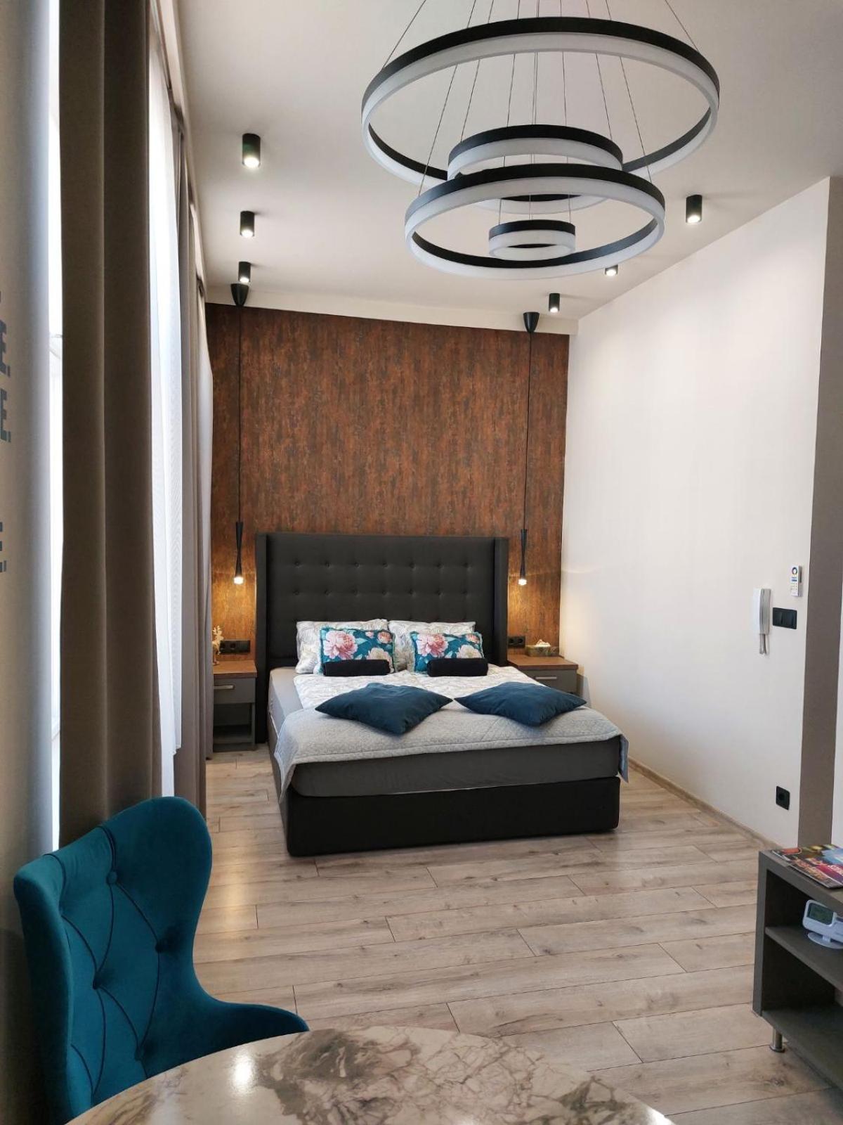 Silver Dawn Apartments Сегед Экстерьер фото