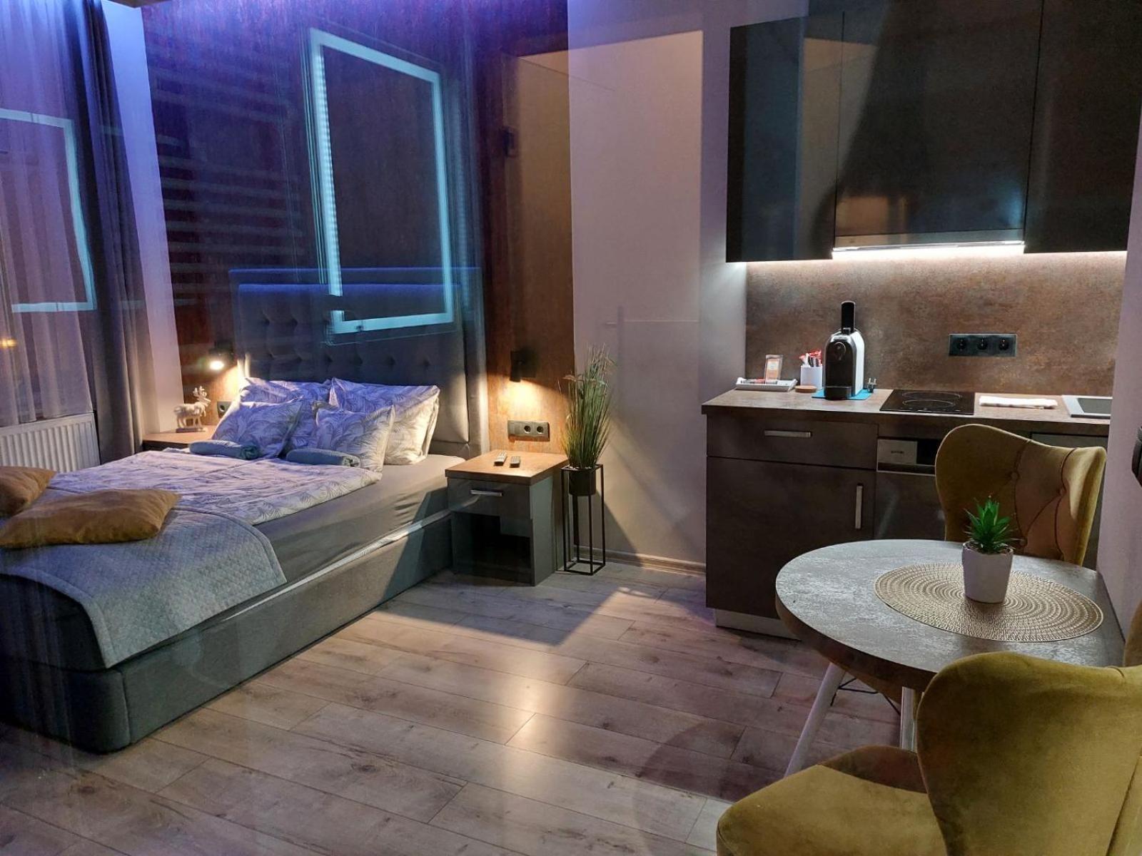 Silver Dawn Apartments Сегед Экстерьер фото