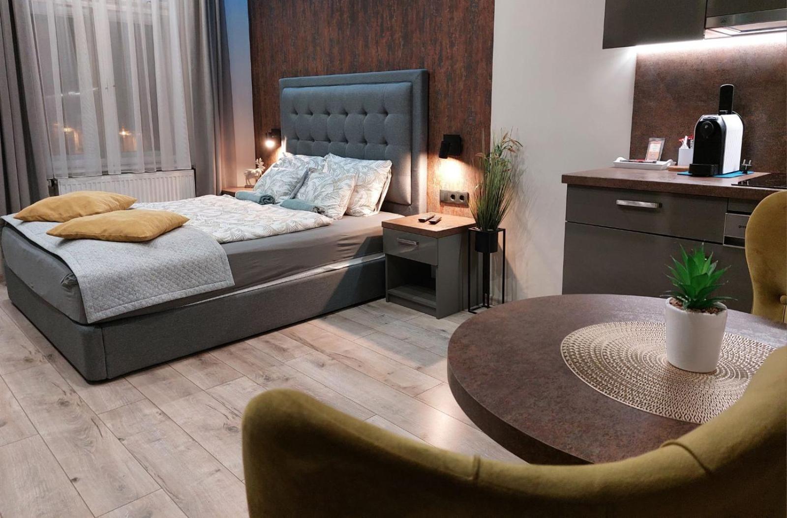 Silver Dawn Apartments Сегед Экстерьер фото