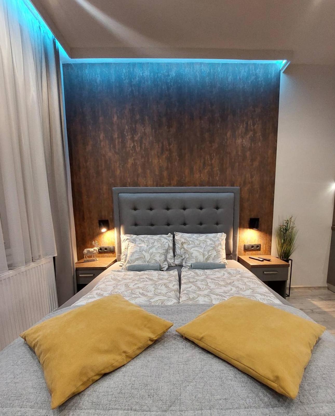 Silver Dawn Apartments Сегед Экстерьер фото
